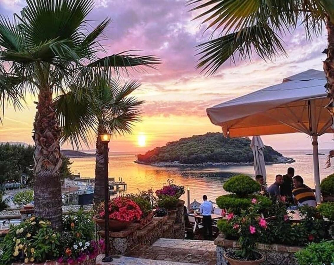 Luxury Holiday In Royal Apartment For King And Queen Sarandë Exterior foto
